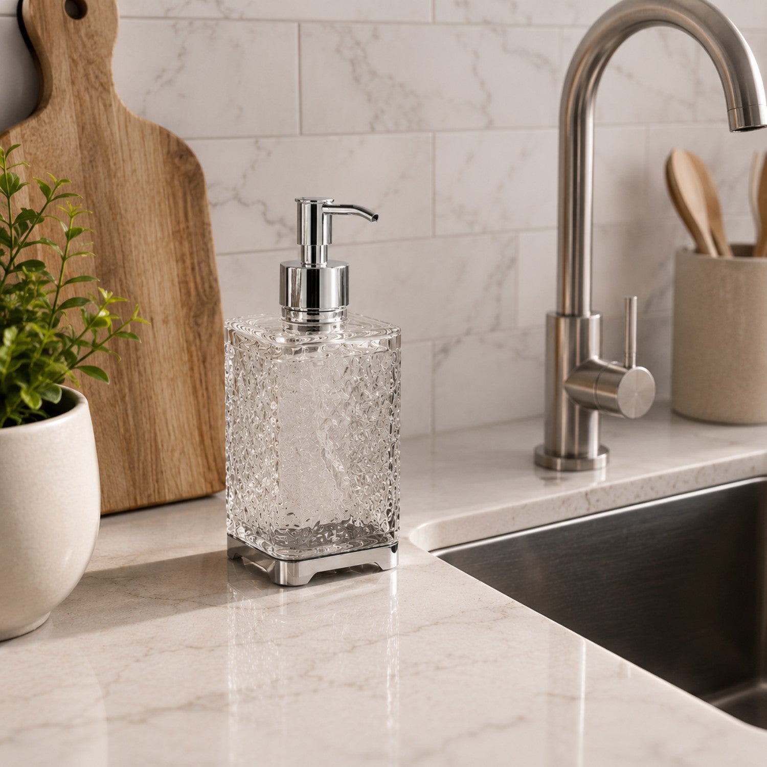 Refillable Acrylic Soap Dispenser Bottle