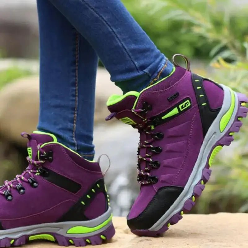 Lightweight Women’s Walking Boots - Walking Boots - Wild Eye Vision