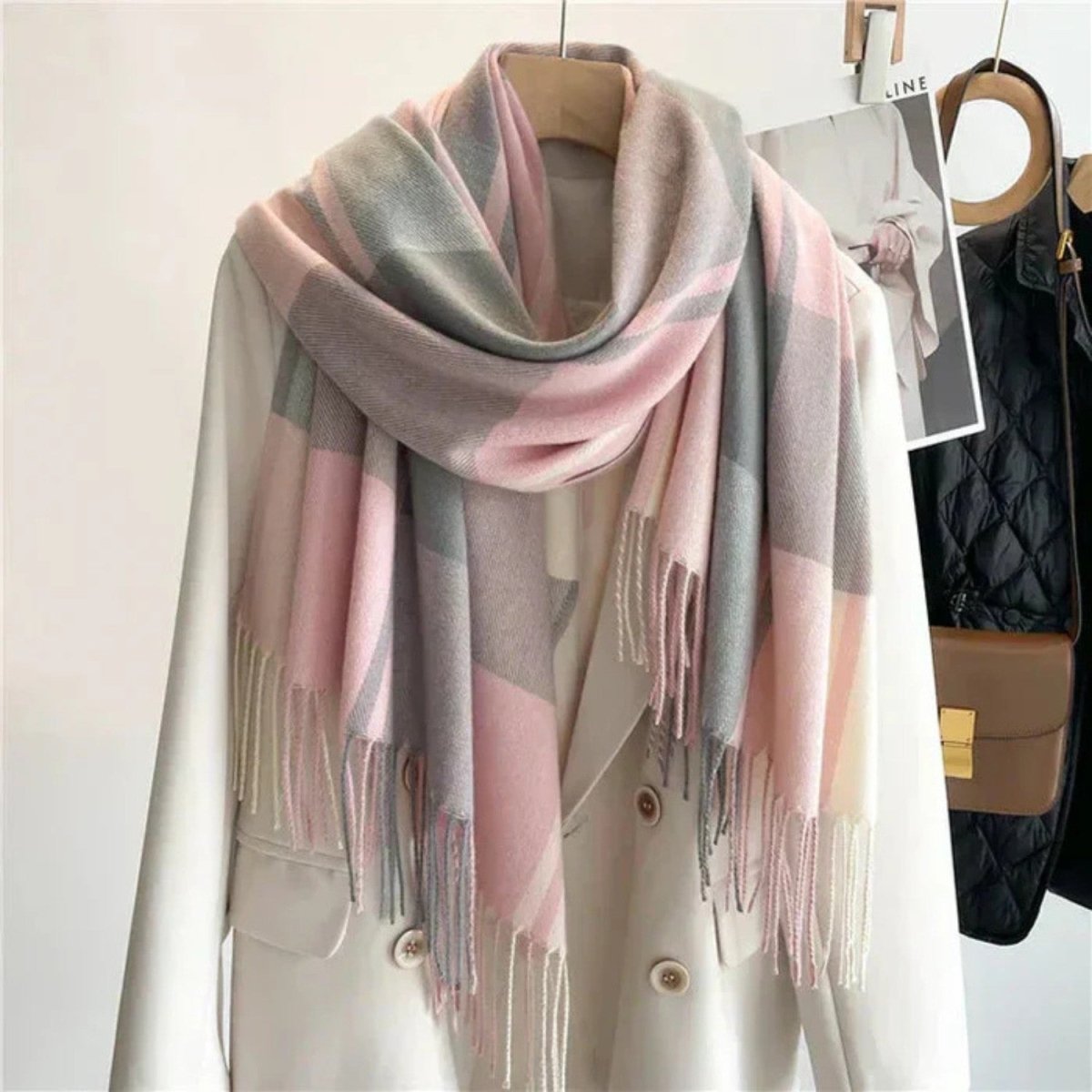 Luxury Elegant Checkered Warm Scarf - Neck Scarf - Wild Eye Vision