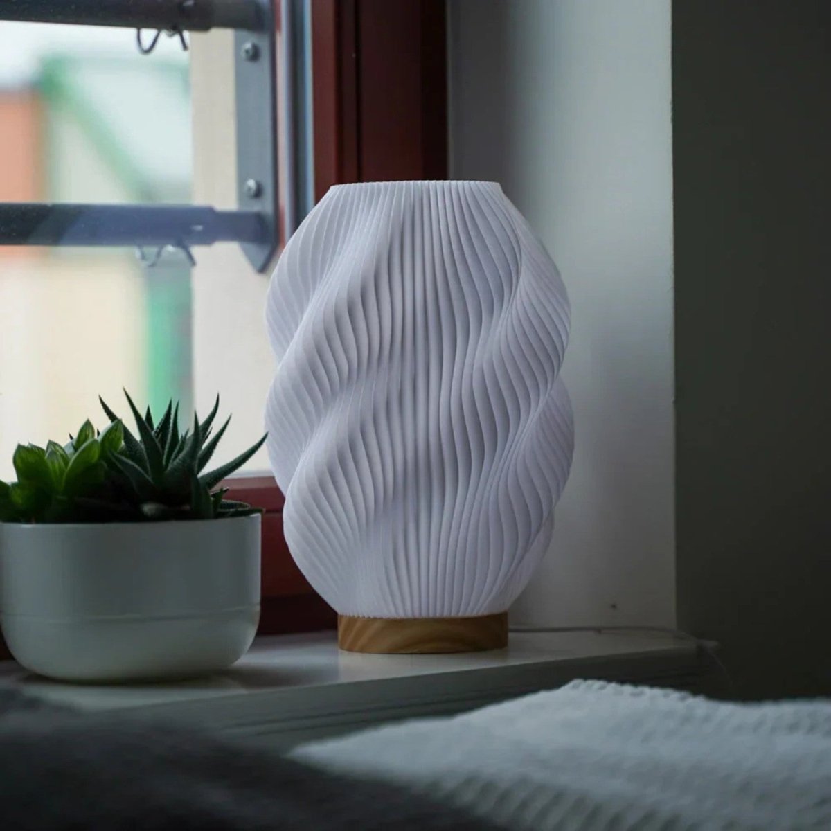 Modern Wave Glow Table Lamp - Table Lamp - Wild Eye Vision