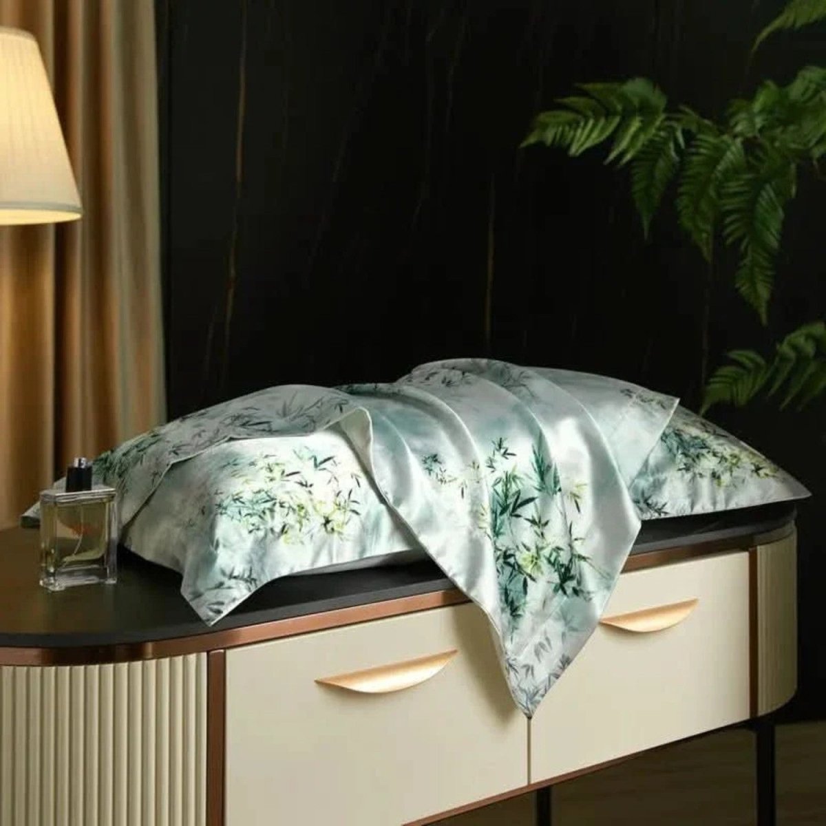 Mulberry Silk Pillowcase for Luxurious Sleep - Silk Pillowcase - Wild Eye Vision