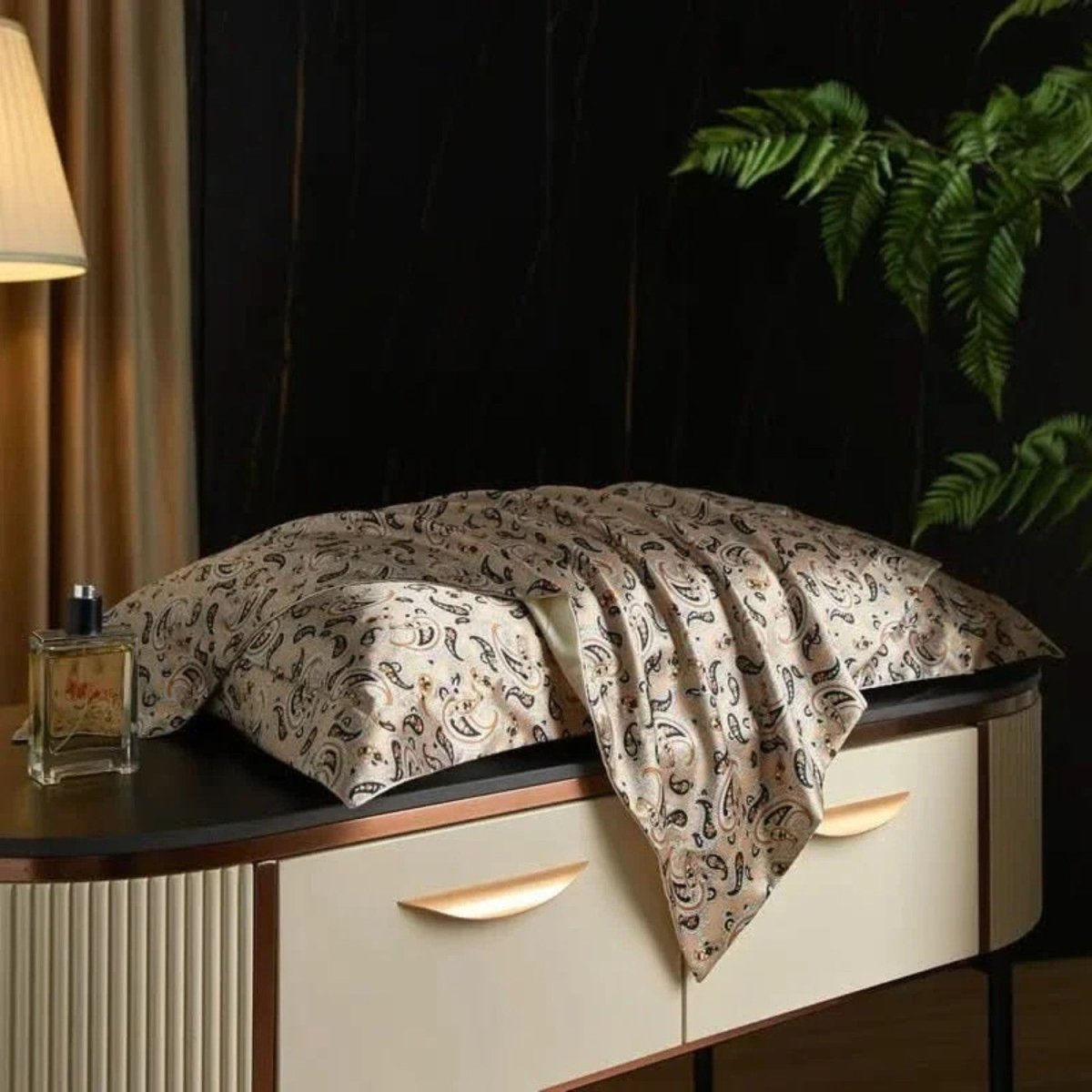 Mulberry Silk Pillowcase for Luxurious Sleep - Silk Pillowcase - Wild Eye Vision