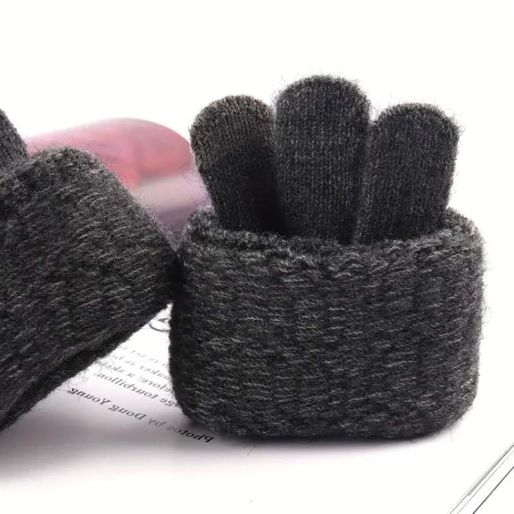 Stylish Alpaca Knit Gloves