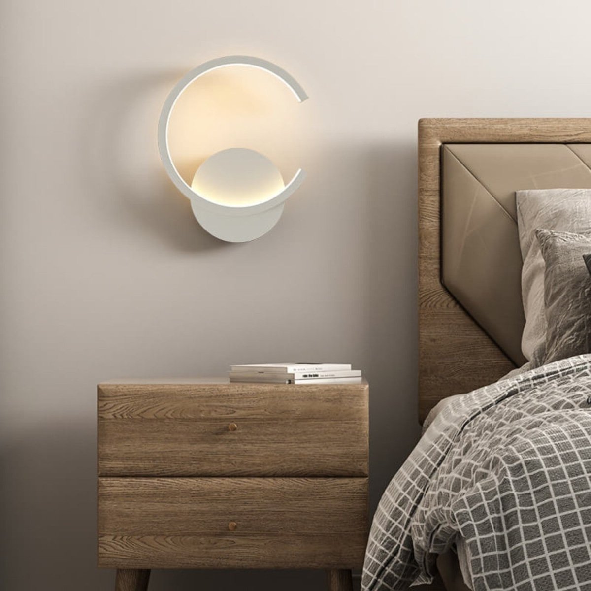 Adjustable Round LED Wall Lamp - Bedside Lamp - Wild Eye Vision