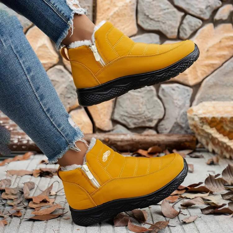 ArcticEase Women’s Snow Boots - Snow Boots - Wild Eye Vision