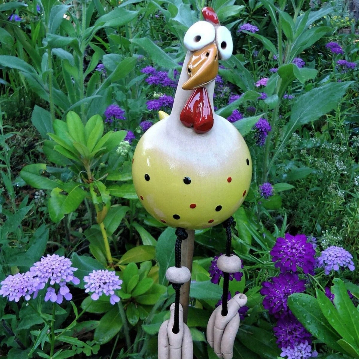 Colorful Garden Chicken Figurines - Garden Chicken Decoration - Wild Eye Vision