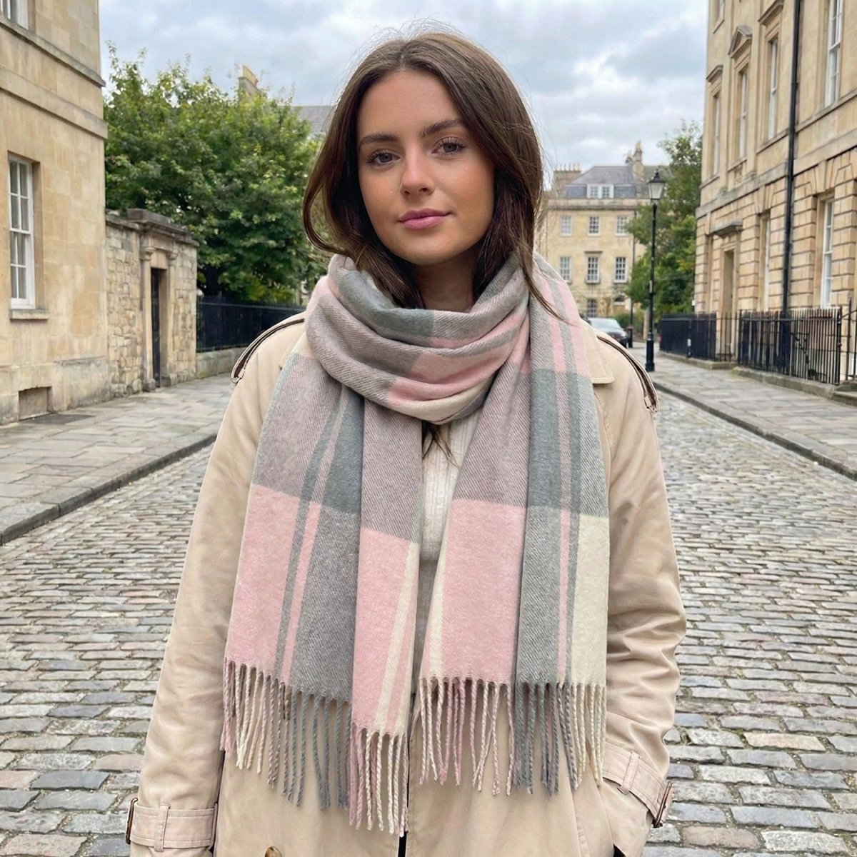Luxury Elegant Checkered Warm Scarf - Neck Scarf - Wild Eye Vision