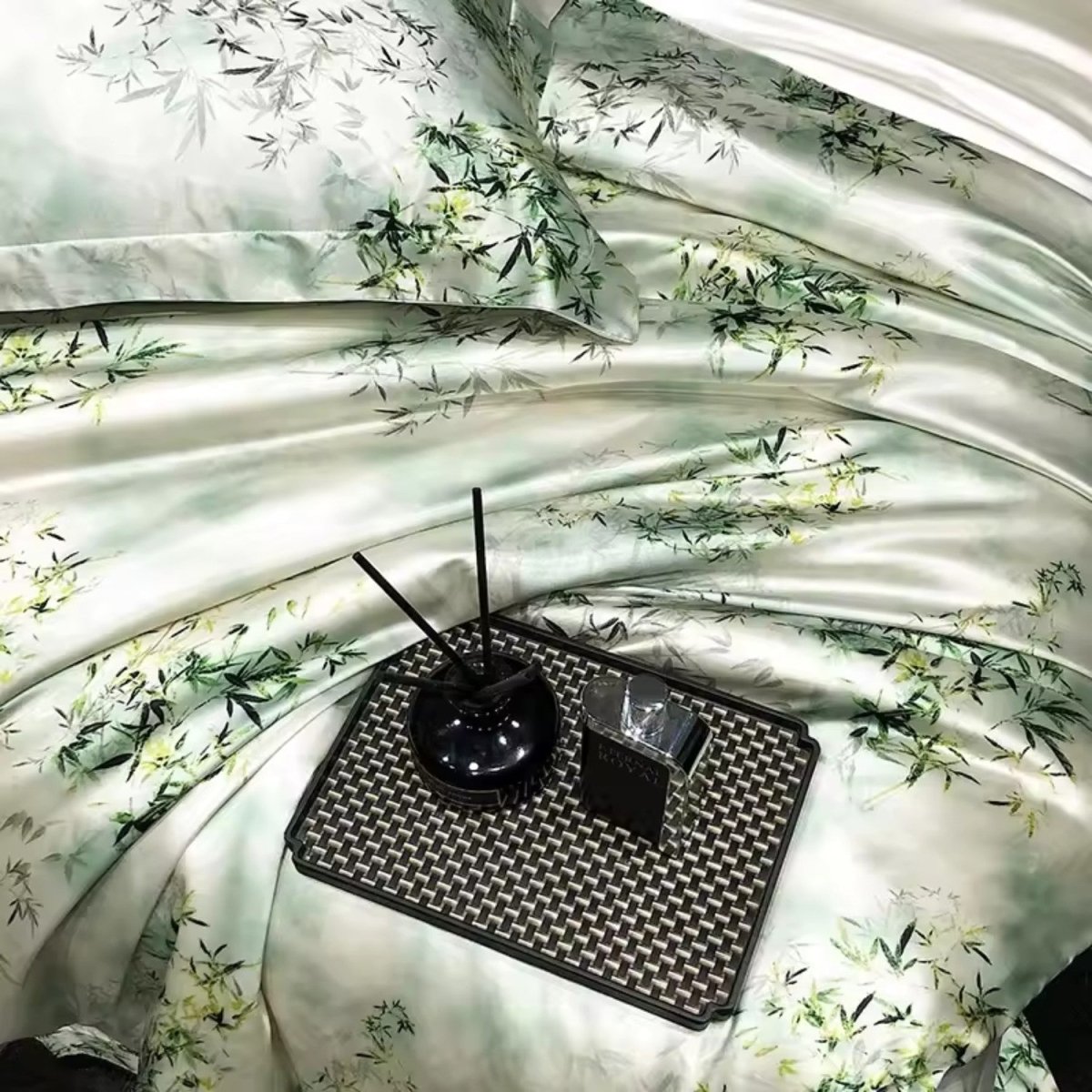 Mulberry Silk Pillowcase for Luxurious Sleep - Silk Pillowcase - Wild Eye Vision