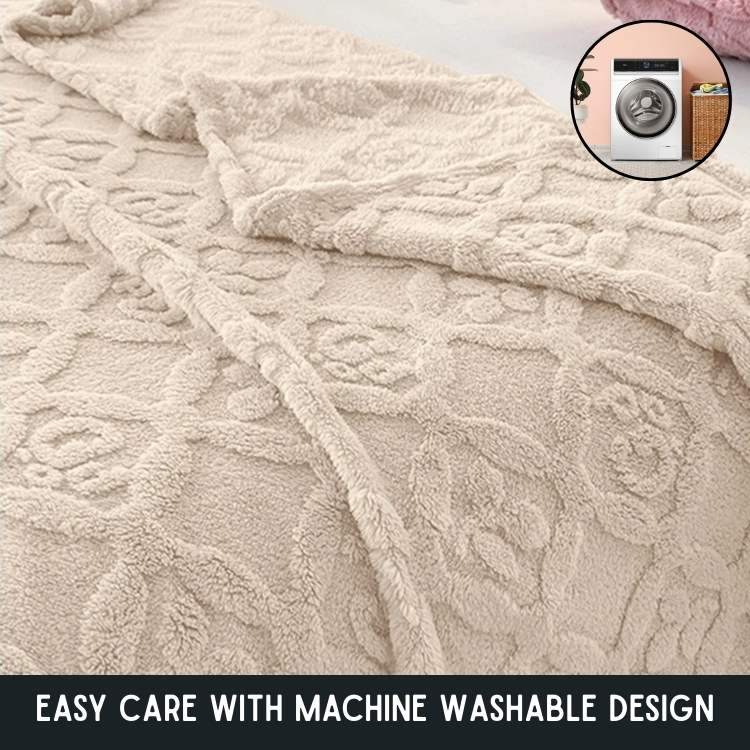 NatureTouch 3D Leaf Throw Blanket - Throw Blanket - Wild Eye Vision