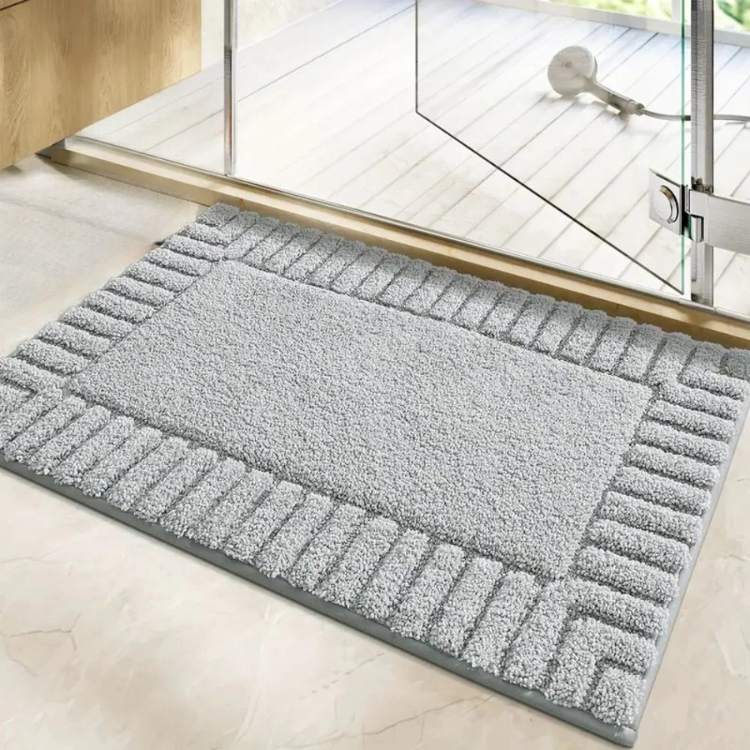  NordicLine Minimal Stripe Bath Mat - Bath Mat - Wild Eye Vision
