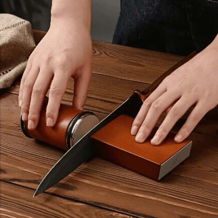 ProEdge Rolling Knife Sharpener - Knife Sharpener - Wild Eye Vision